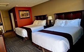121 Steakhouse & Motel